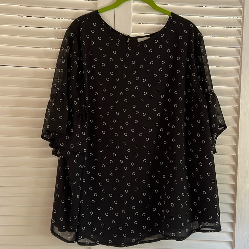 Ava & Viv dressy black top size 1x